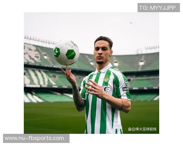 安东尼的足球之路：从巴西街头到世界舞台的传奇崛起